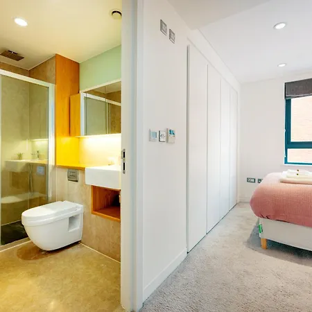Urban Haven A Central Modern Gem London