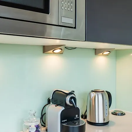 Urban Haven A Central Modern Gem Apartment *
