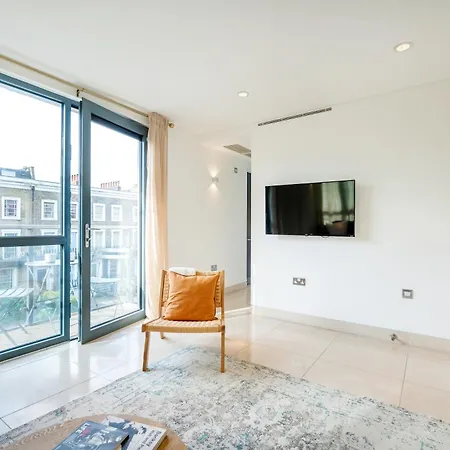 Urban Haven A Central Modern Gem * London
