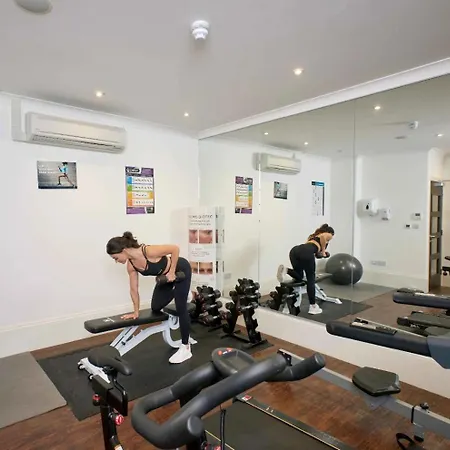 The Lansbury Heritage A Sunday - Canary Wharf 4* Londres