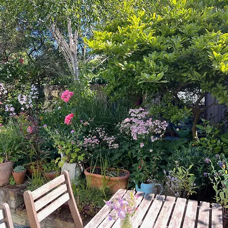 Bright And Elegant 2 Bedroom Flat, Near Notting Hill * London