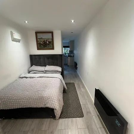 Apartment Franky's Place Luxury The Hyde