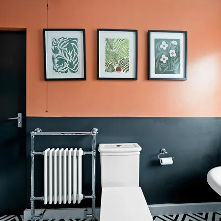 Apartment Victorian Charm *