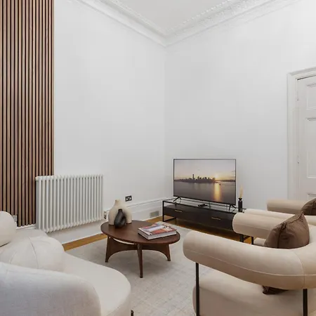 Luxurious Hideaway Retreat - La Reserve Knightsbrige London