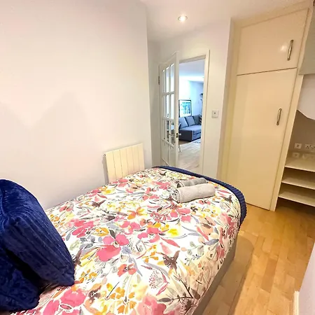 Apartment Detached House With Free Parking In Little Venice Near Paddington Hyde Park London