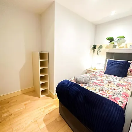 Apartment Detached House With Free Parking In Little Venice Near Paddington Hyde Park London