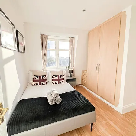 Lux 3 Bedroom Penthouse In Borough Near The Shard, Bermondsey Londra