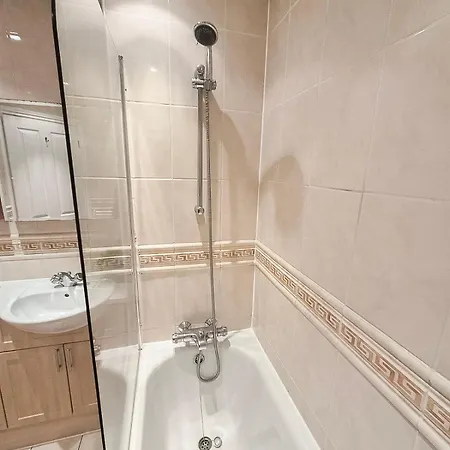Lux 3 Bedroom Penthouse In Borough Near The Shard, Bermondsey * Londra