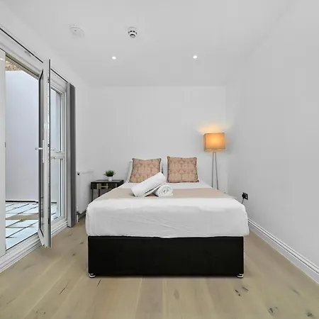 Apartment Soho One Bedroom *