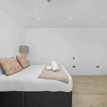 Soho One Bedroom Apartment