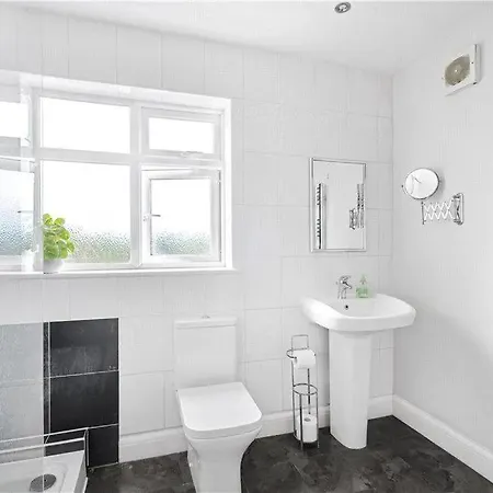 Spacious In London Appartamento