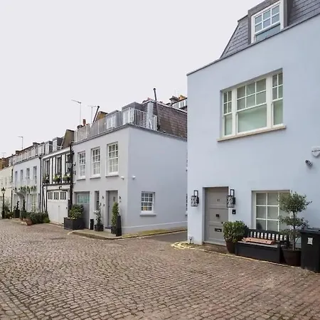 Luxury 2 Bed In Knightsbridge Apartment London