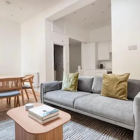Luxury 2 Bed In Knightsbridge * London