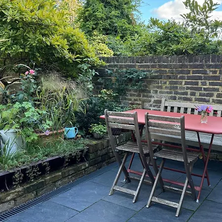 Bright And Elegant 2 Bedroom Flat, Near Notting Hill