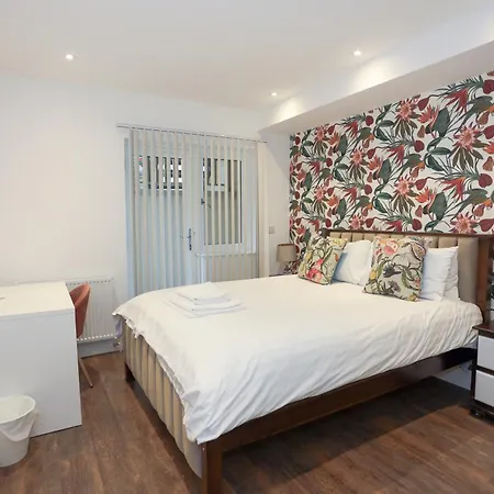 Avonmore West Kensington Private