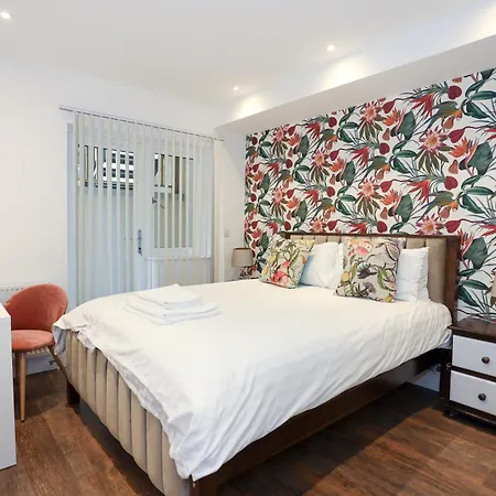 Avonmore West Kensington Private Bed & Breakfast