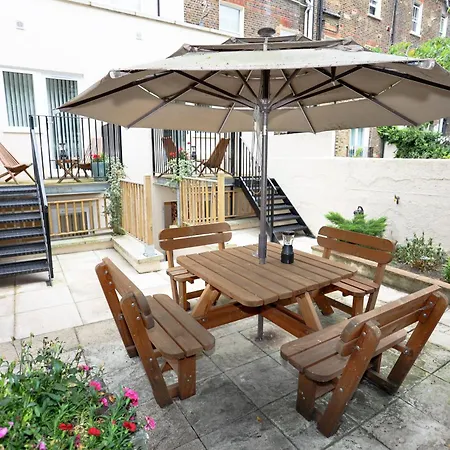 Avonmore West Kensington Private Bed & Breakfast