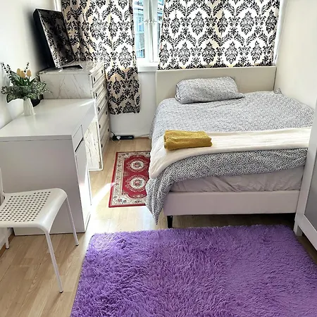 Excellent Double In Cheap Rate Around London