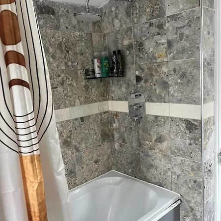 Holiday home Reach Retreat Spacious 4bed House Startford Maryland Great Transport Links London