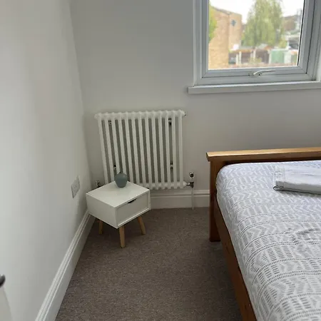 Holiday home Reach Retreat Spacious 4bed House Startford Maryland Great Transport Links *