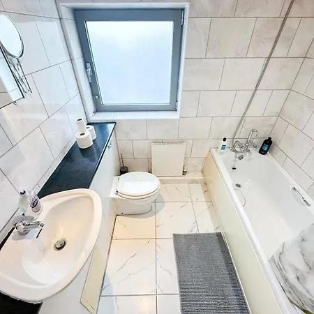 Appartamento 1 Bedroom Flat With Free Parking In Canary Wharf Near Musuem *