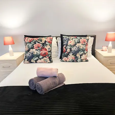 Appartamento 1 Bedroom Flat With Free Parking In Canary Wharf Near Musuem *