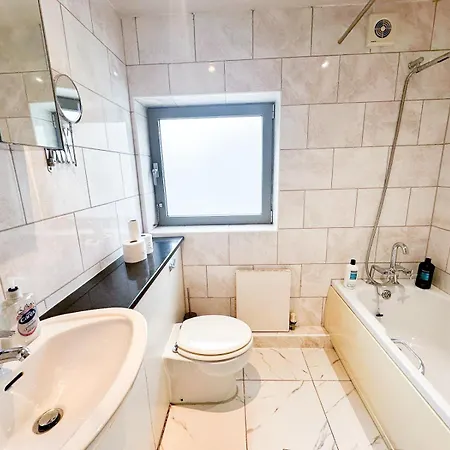Appartamento 1 Bedroom Flat With Free Parking In Canary Wharf Near Musuem