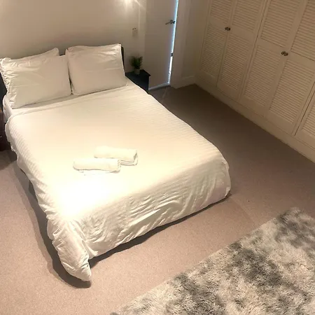 Delightful By Kensington & Chelsea Desirable Locations W8 Sw Apartment *
