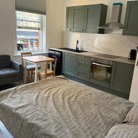 Bed & Breakfast Camden London