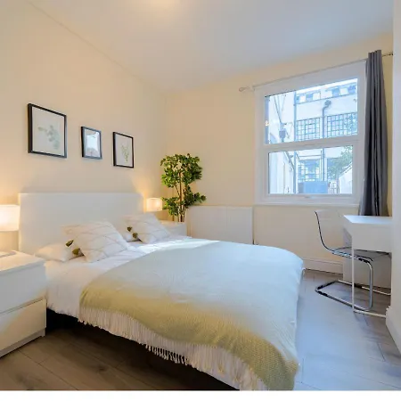 Apartment 2br South London - Free Street Parking, Wifi, Garden, Perfect For Long Stays! *