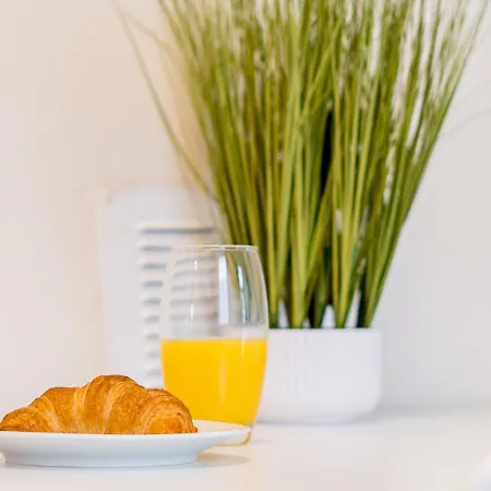 2br South London - Free Street Parking, Wifi, Garden, Perfect For Long Stays!