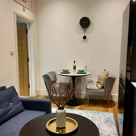 Stylish London, Stratford Apartment London