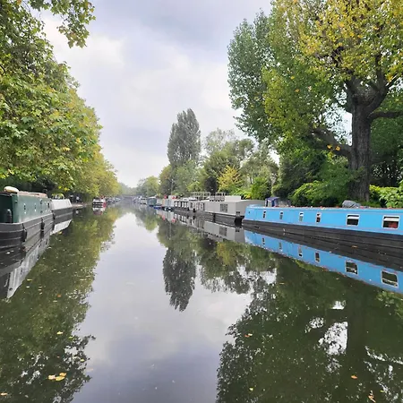 Botel Lovely Canal Boat In Little Venice By Paddington For Family & Friends *