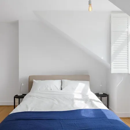 3 Bedroom Magical Hampstead Heath Apartment London