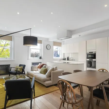 3 Bedroom Magical Hampstead Heath * London
