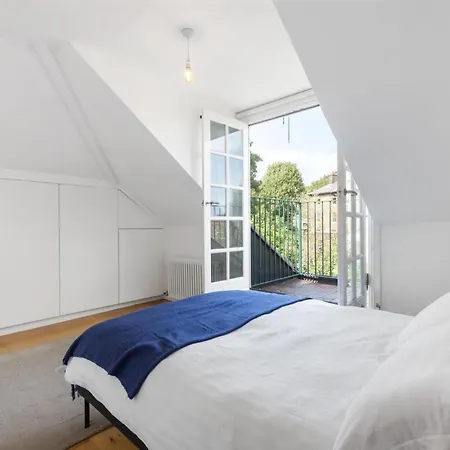 Apartment 3 Bedroom Magical Hampstead Heath