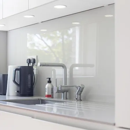 Apartment 3 Bedroom Magical Hampstead Heath *