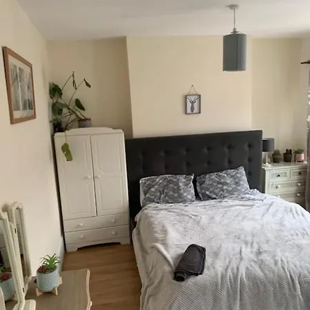7 Bedroom Victorian House Zone 2