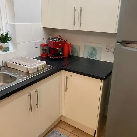 7 Bedroom Victorian House Zone 2 Holiday home