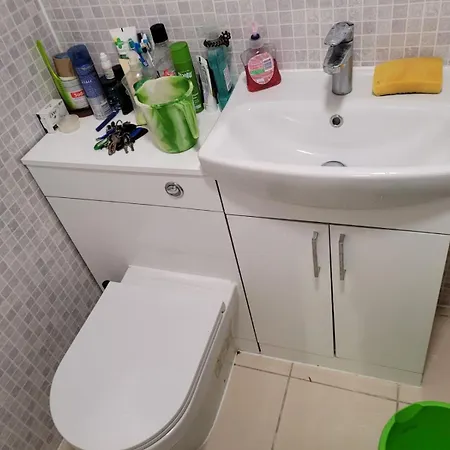 Egholiday Guest house London