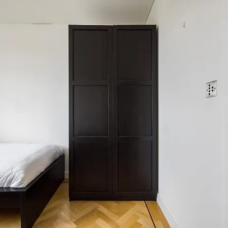 Apartment Spacious, Modern 3-bed London