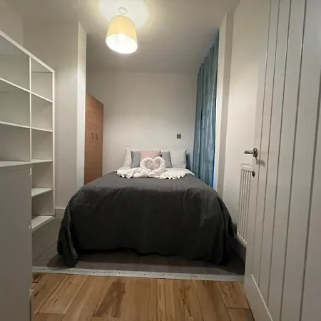Cool 2bed Flat Zone 1 Apartment