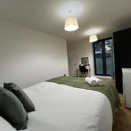 Apartment Cool 2bed Flat Zone 1 *