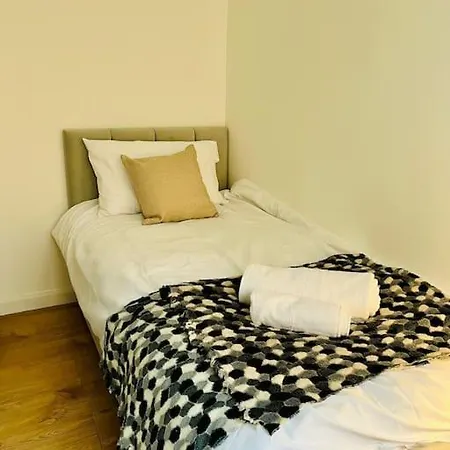 3 Bedroom Apartment London