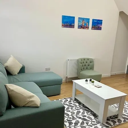3 Bedroom London