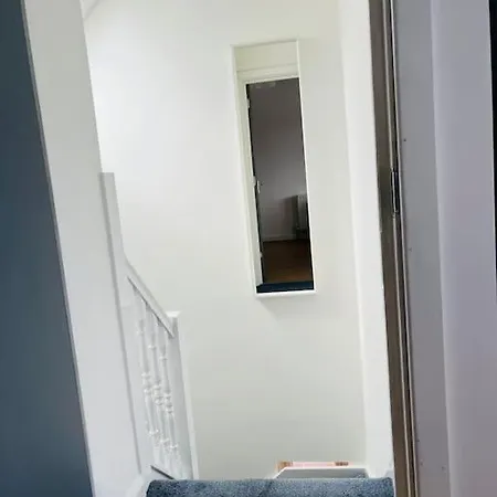 3 Bedroom Apartment London