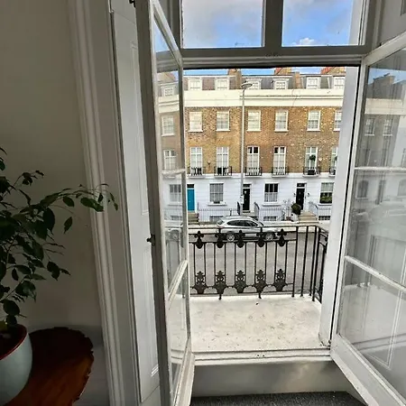 Apartament Chelsea Large 2 Bed 2 Bath Sydney Street Sw3