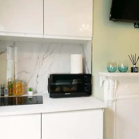 Apartment Livestay Studio In The Heart Of Angel 1 *