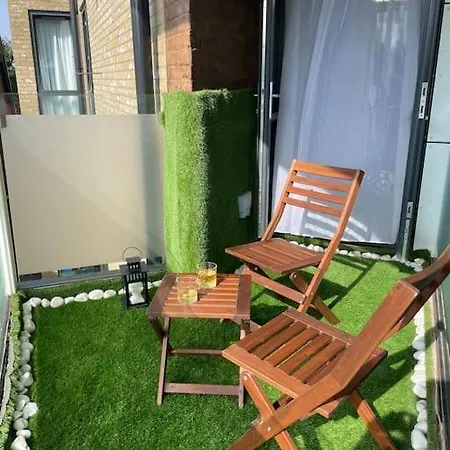 The Urban Green! Cosy Luxury In Chiswick Apartment *
