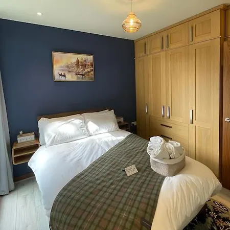 The Urban Green! Cosy Luxury In Chiswick Apartment London